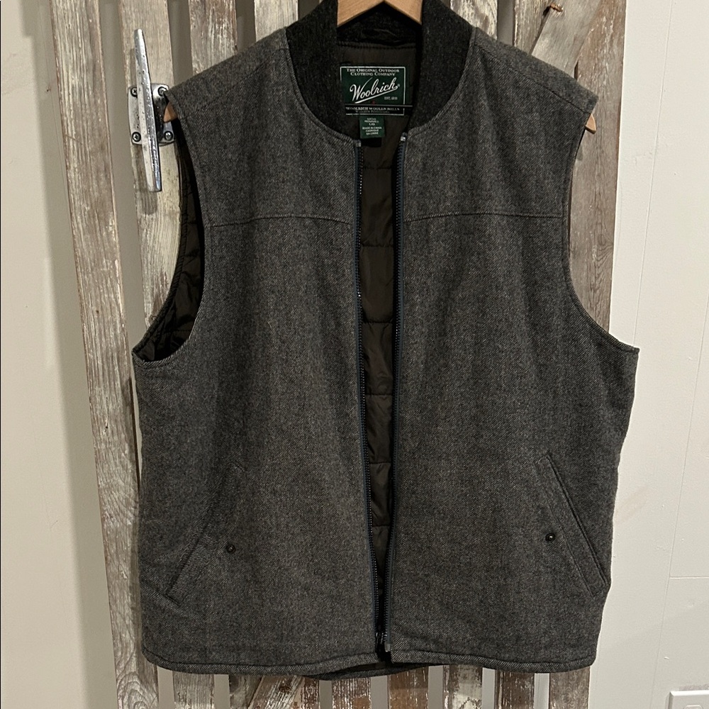 Woolrich Men's Charcoal Vest